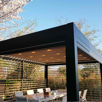 Pergola motorisée verticale de style nouveau, imperméable, avec cadre en aluminium revêtu, personnalisable pour cour et patio, de la fabrique Xinjing