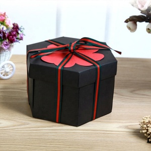 Boîte à surprise hexagonale multicouche créative pour la personnalisation de photos, idéale pour les anniversaires d'amoureux - Product Image 1