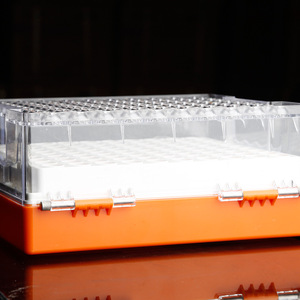 Caja de Almacenamiento de Muestras de Laboratorio con 96 Pocillos y Tapa para Uso en Refrigeración Médica - Product Image 2