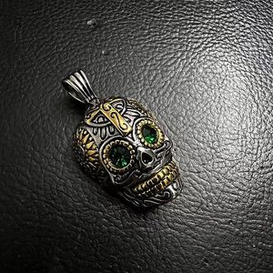 Yunnique-collar de calavera de acero inoxidable con colgante de ojos azules, joyería de fiesta unisex HX055 - Product Image 2