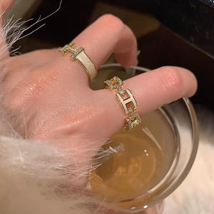 Anelli Aperti di Lusso con Zirconi CZ Colorati e Smalto, Anelli con Lettera H in Diamanti per Donne e Ragazze - Product Image 2