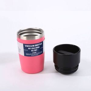 Bouteille d'eau isotherme en acier inoxydable à double paroi 8 oz avec logo personnalisé 2026 et isolation 360° °   Couvercle pour une Expérience de Dégustation Optimale - Product Image 4