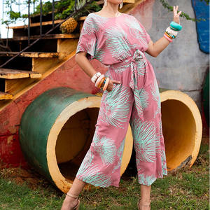 จั๊มสูทคอทรงกลม แขนสั้น ลาย Aloha รุ่นใหม่ ปี 2026 ทรงเข้ารูปเอว ผลิตจากผ้าเรยอนเนื้อนุ่มสำหรับผู้หญิง - Product Image 1