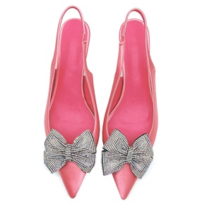 Décolleté con fiocco a punta di grandi dimensioni con strass rosa scarpe con tacco basso da donna <span class=keywords><strong>tacchi</strong></span> corti <span class=keywords><strong>neri</strong></span> con gattino per Slingbacks da donna 2023 - Product Image 1