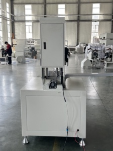 การเชื่อมแบบไร้รอยต่อหัวเดียวควบคุมด้วย PLC ระดับพรีเมียมสำหรับการผลิตประตูและหน้าต่าง PVC/UPVC - Product Image 6