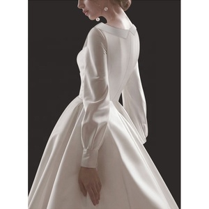 Abito da donna elegante in <span class=keywords><strong>raso</strong></span> a <span class=keywords><strong>maniche</strong></span> <span class=keywords><strong>lunghe</strong></span> con scollo a V profondo, ideale per matrimoni e feste. - Product Image 5