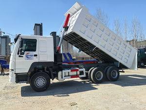 Camion à benne basculante Sinotruk Howo White 2x8 conduite à gauche, un tout nouveau camion à benne basculante HowO de haute puissance - Product Image 5