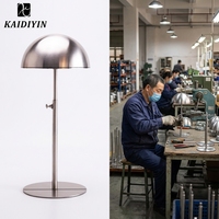 Présentoir à Chapeaux en Acier Inoxydable au Design Moderne, Support Suspendu pour Magasin, Présentoir Écologique pour Chapeaux