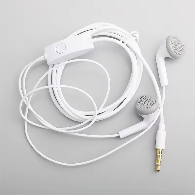 In-ear 3.5mm Wired Earphone 1.2M White Black High Quality Stereo Headphones for  for Smart Phones