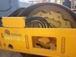 Compacteur vibrant d'occasion Bomag BW213 217 219 Allemagne Bomag Bw213 Bw217 Bw211D 219D Compacteur vibrant à rouleaux d'occasion à vendre - Product Image 4