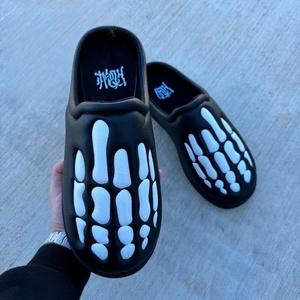 Pantuflas de <span class=keywords><strong>media</strong></span> suela con suela gruesa, transpirables, antideslizantes, cómodas, con logotipo personalizado, estilo esqueleto, populares - Product Image 4