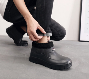 Bottes de pluie légères en PVC antidérapantes et imperméables, doublure en peluche, chaudes <span class=keywords><strong>pour</strong></span> l'automne et l'hiver, mi-mollet, semelle épaisse, unisexe, <span class=keywords><strong>pour</strong></span> le jardin et le travail - Product Image 5