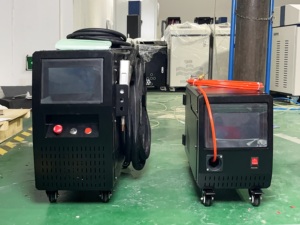 Nouvelle machine de nettoyage, de découpe et de soudage au laser à fibre portative légère en acier et aluminium 4-en-1 de 900W, 1200W, 1500W, 2000W PMI - Product Image 5