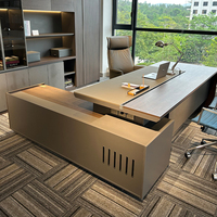 Bureau de direction moderne en forme de L, table de patron de luxe, grand bureau de direction avec armoire latérale et rangement