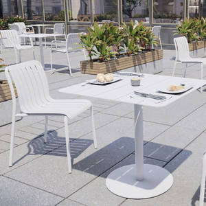 Ensemble table et chaises pliantes en fer pour 4 personnes, idéal pour les salons de thé, les cafés, les cours et les terrasses - Chaises de salle à manger personnalisables - Product Image 1