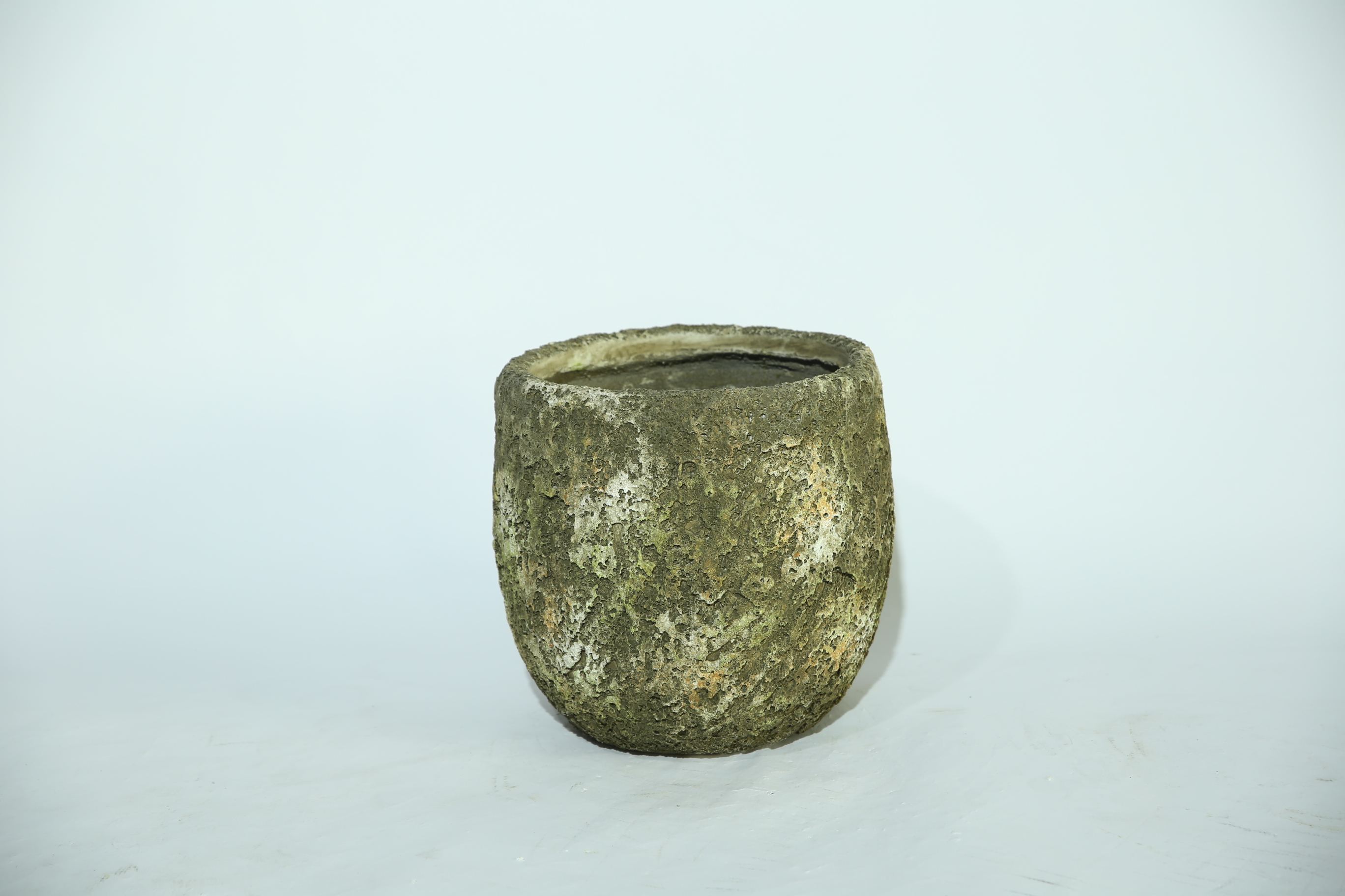 สีดำสีกากี