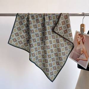 Mùa xuân mùa thu mùa đông mới cao cấp lụa len khăn của phụ nữ thời trang Tính khí in khăn choàng hai mặt Khăn lụa - Product Image 4