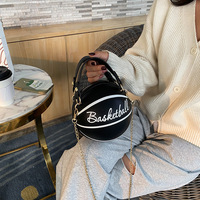 Tas Selempang Wanita Trendi Serbaguna Desain Bola Basket Unik Hiasan Huruf PU Resleting Tunggal Keras