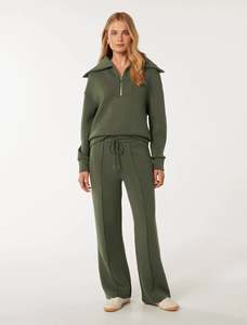Casual Comfortable Half Zip Tracksuit <b>Women</b> Custom Logo Stand Collar Sweatshirt and Wide Leg Pants 2 Piece Sportswear Set - Product Image 1