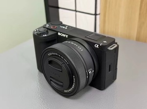 Cámara Digital <span class=keywords><strong>Sony</strong></span> <span class=keywords><strong>ZV</strong></span>-E10 II + 16-50mm II sin Espejo 4K Usada al por Mayor para Vlogs y Grabación de Video <span class=keywords><strong>ZV</strong></span>-E10M2 - Product Image 2