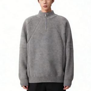 Pull en maille à col montant mi-zippé pour homme, coupe décontractée oversize avec ourlet incurvé, tendance - Product Image 2