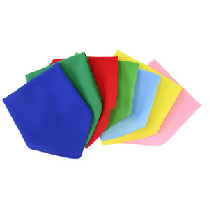 Logotipo personalizado Impreso Triangular Diseño Algodón Poliéster Perro <span class=keywords><strong>Bandanas</strong></span> Perro Regalo para mascotas de verano - Product Image 2