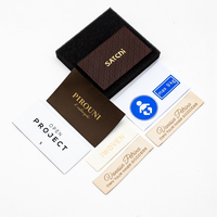 Étiquettes en tissu personnalisées d'usine, étiquettes tissées de luxe pour vêtements, étiquettes de vêtements en satin damassé haute densité