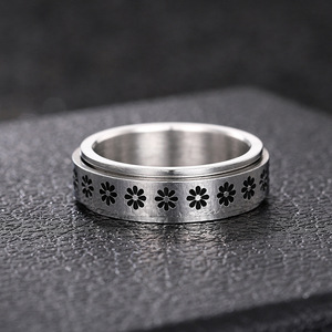 Anello con motivo floreale in acciaio inossidabile, design moderno unisex, fascia girevole, gioiello regalo DJ057 - Product Image 5