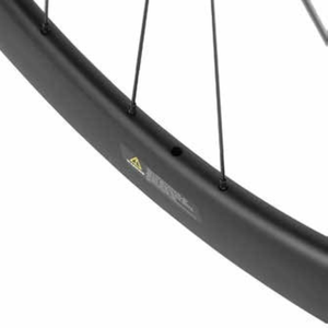 Roues de vélo de course sur route en fibre de <span class=keywords><strong>carbone</strong></span> légères de haute qualité 700C avec frein à disque, <span class=keywords><strong>jante</strong></span> tubeless pour <span class=keywords><strong>BMX</strong></span> et cruisers - Product Image 5