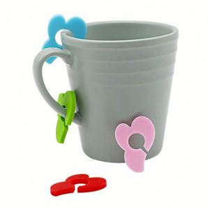 Marcador de Copas de Vino de Silicona con Diseño Navideño Ecológico, Marcador de Bebidas para Vasos de Cerveza - Product Image 4