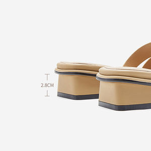 OEM ODM Özel Tasarım Deri Açık Burunlu Yazlık Erkek Terlikleri Rahat Düz Bayan Deri Seyahat Terlikleri Deri Terlikler - Product Image 4