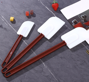 Spatules en silicone de qualité commerciale, résistantes à la chaleur jusqu'à 500°F, écologiques, compatibles lave-vaisselle, 10'', 14'', 16'', rouge et blanc, pour la pâtisserie - Product Image 5