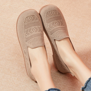 Zapatos casuales 2025 para mujer, boca baja, fondo plano, cómodos y no agotadores, cubierta de zapatos para mamás - Product Image 6