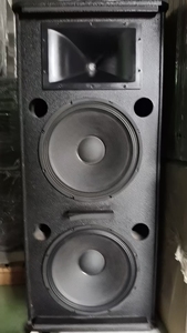 ลำโพง SRX725 แบบ Passive ขนาด 15 นิ้วคู่ กำลังขับ 1000 วัตต์ RMS 2000 วัตต์ พีค ฟูลเรนจ์ สำหรับงานแสดง KTV ซูเปอร์มาร์เก็ต คาเฟ่ ร้านค้า โบสถ์ - Product Image 3