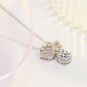 Gran oferta, collar con colgante de amor de Lago de cisne romántico, diseño de beso de cisne de seis puntas con moissanita simulada brillante, joyería de moda - Product Image 3