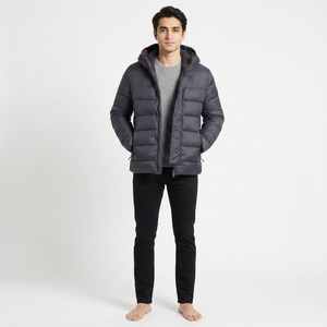 Chaqueta acolchada con estampado personalizado OEM para hombre con cuello levantado, chaqueta de invierno al por mayor con logotipo personalizado y estilo de burbuja de bolsillo - Product Image 1