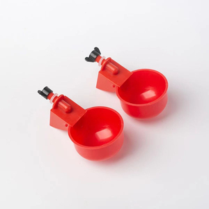 Bebedero automático rojo para pollos, palomas, patos y gansos - Product Image 1