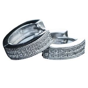 Eleganti Orecchini a Clip Minimalisti con Zirconi, Design Geometrico, Gioielli da Donna alla Moda per Uso Quotidiano, Regalo Chic - Product Image 5