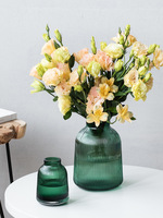Vase en verre Art Déco vert à motif vertical – Contenant artistique pour fleurs, culture hydroponique, fleurs fraîches, mariage, maison