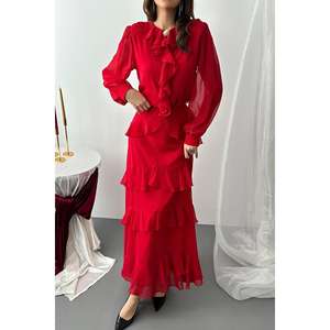 Conjunto de 2 Piezas para Mujer, Shorts y Top de Chifón Rojo con Volantes, Diseño Moderno al por Mayor - Product Image 2