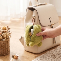Porte-clés en peluche sonore en gros avec compartiment de rangement, breloque mignonne en forme d'animal pour sac, décoration de sac à dos, cadeau d'anniversaire