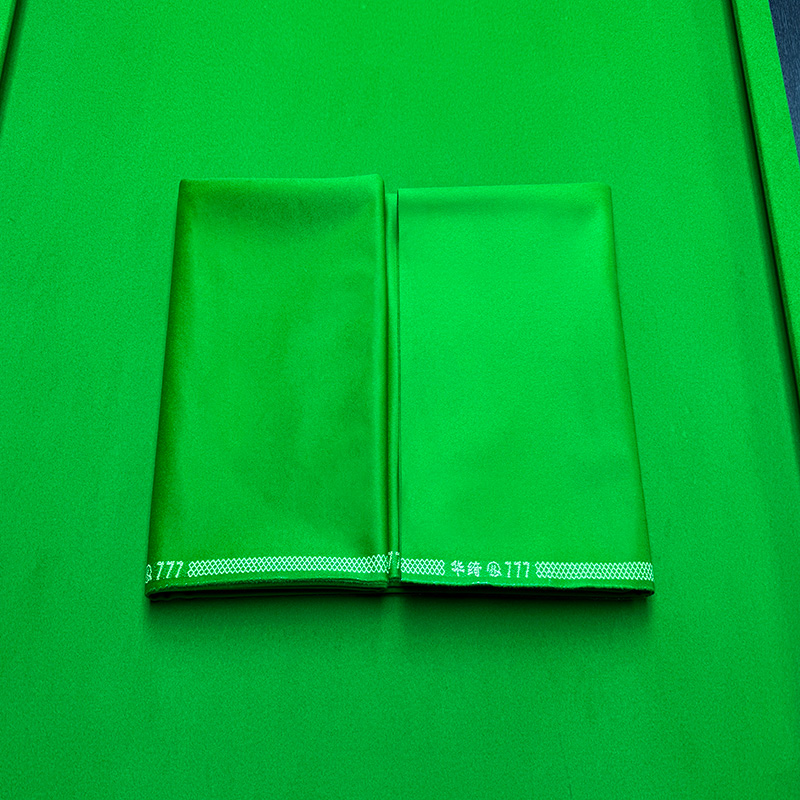 High Quality Tournament Grade Green Wool-Nylon Blend Snooker Billiard Cloth Huaqi 12ft with Friction-Enhanced Anti-Static Layer