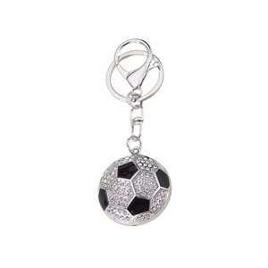 Porte-clés de luxe en forme de ballon de football, mousqueton rond en alliage de zinc, accessoire souvenir tendance, couleur argent et or - Product Image 3