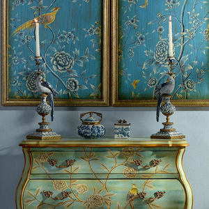 Paire de bougeoirs en céramique pour perroquet Chinoiserie Bougeoirs en céramique pour perroquet oiseau en céramique de couleur blanche et bleue pour la décoration intérieure - Product Image 3