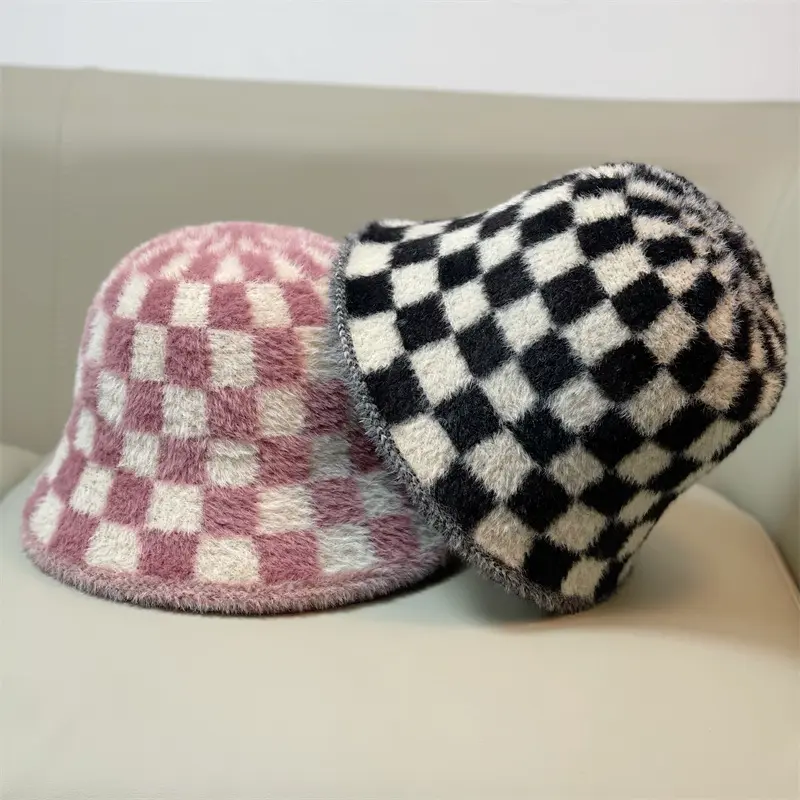 Gorro de invierno de felpa con cuadros, gorrito clásico de diseñador de lujo, Unisex, para mantener el calor