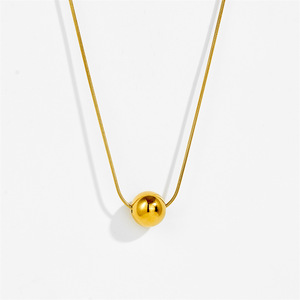 Collar <span class=keywords><strong>de</strong></span> Perlas Simples Mirawell, Unisex, Sin Color, Nuevo, Ligero, <span class=keywords><strong>de</strong></span> Lujo, Combinable con Todo, Dorado, <span class=keywords><strong>Cadena</strong></span> <span class=keywords><strong>de</strong></span> Serpiente para Clavícula - Product Image 4