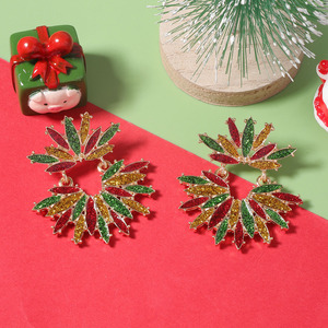 Pendientes de Cristal con Forma de Flor Navideña, Chapados en Oro, para Mujer, Joyería de Fiesta, Pendientes Colgantes Bonitos y Modernos - Product Image 5