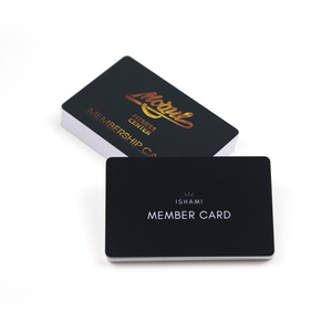 Carte de membre magnétique en plastique avec logo doré estampé à chaud, carte PVC personnalisée pour centre de fitness - Product Image 6