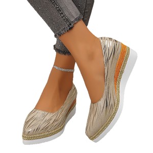 Sandales compensées grande taille pour femme, nouveau style d'été, à plateforme, à rayures européennes et américaines, plates à enfiler à bout peu profond - Product Image 5