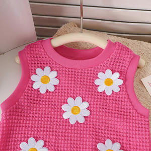 Nouveau Ensemble 2 Pièces Enfant <span class=keywords><strong>Fille</strong></span> 4-7 Ans Printemps/Été : Gilet Floral Rose <span class=keywords><strong>Rouge</strong></span> et <span class=keywords><strong>Jupe</strong></span> en Jean - Product Image 3